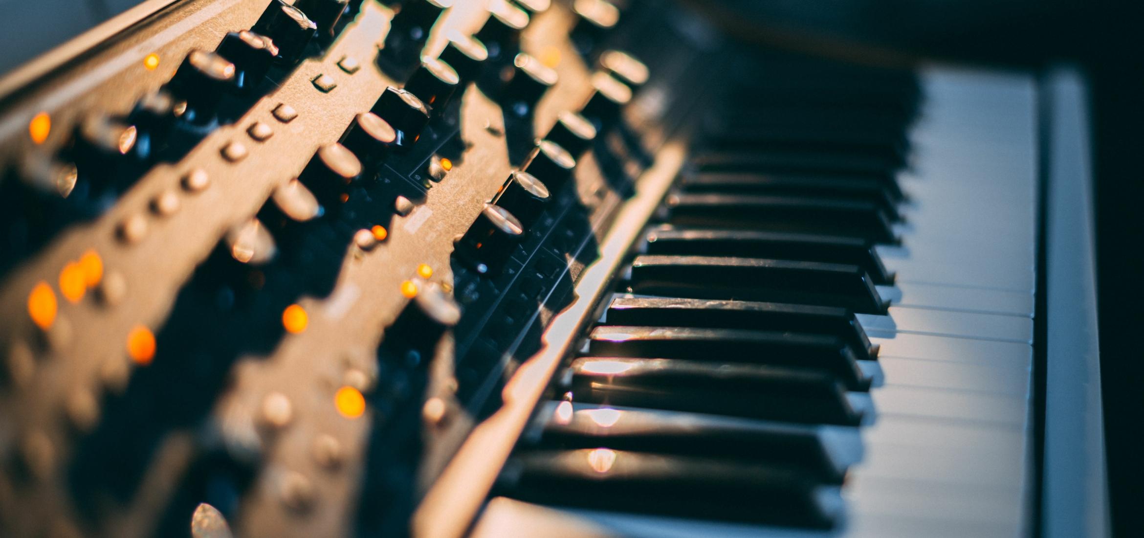 ¿Qué Es un Vocoder? Guía de Sintetizadores que Hablan