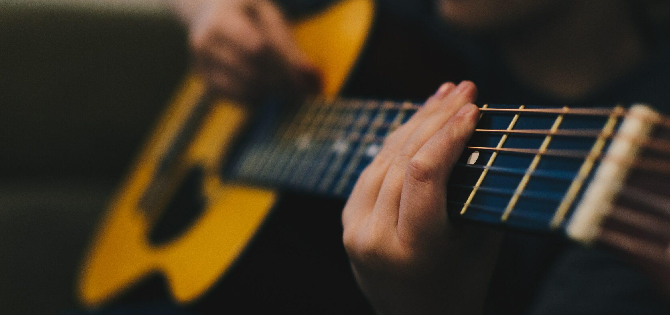 3 Steps for Making Your Acoustic Guitar Sound Full