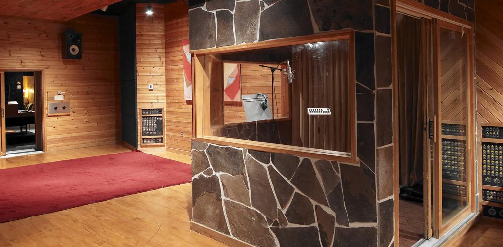 Recording Isolation: Do you Need a Vocal Booth?