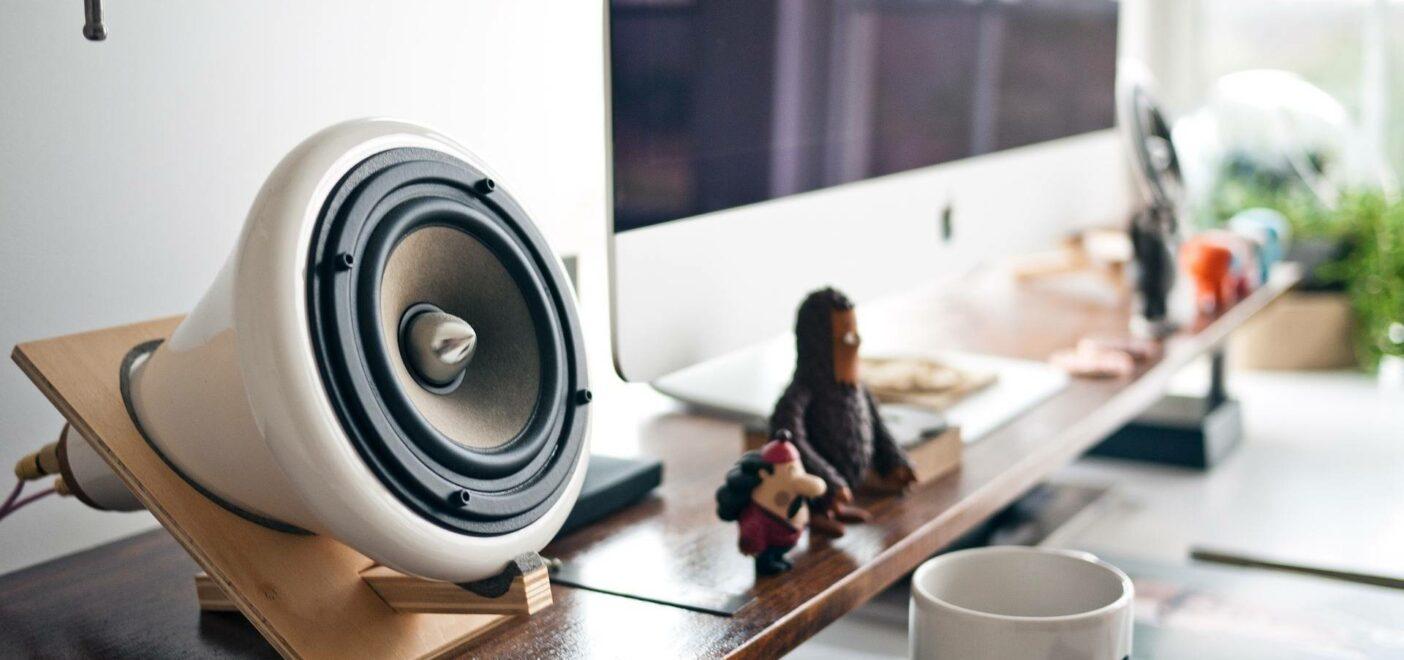 Small Speakers: Achieving a Powerful Mix in all Devices