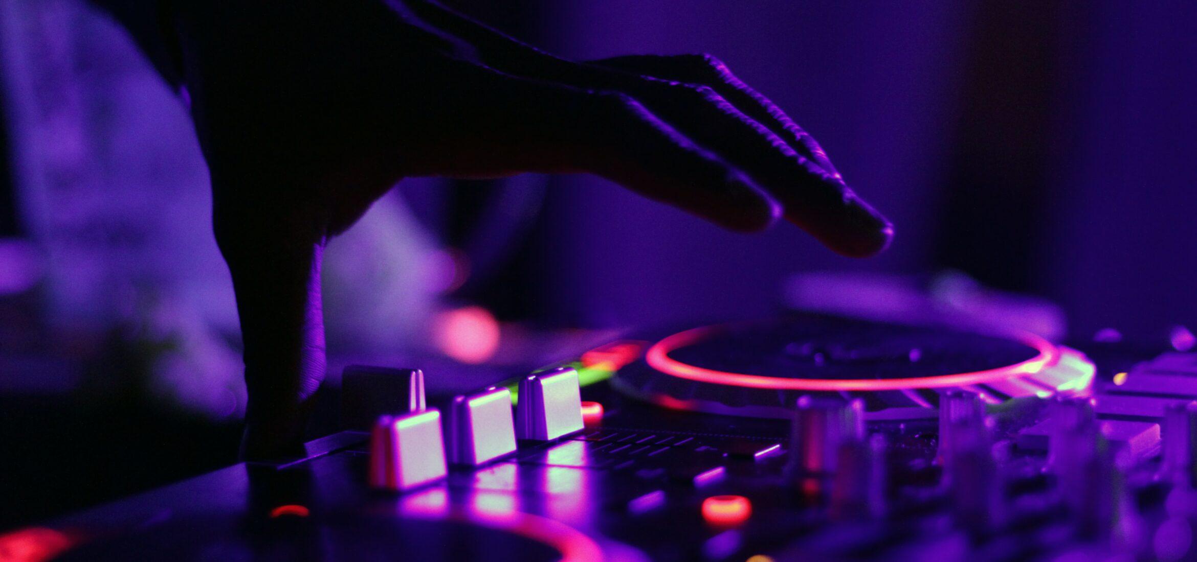 DJ Controller vs DJ Mixer: Choosing the Right DJ Equipment