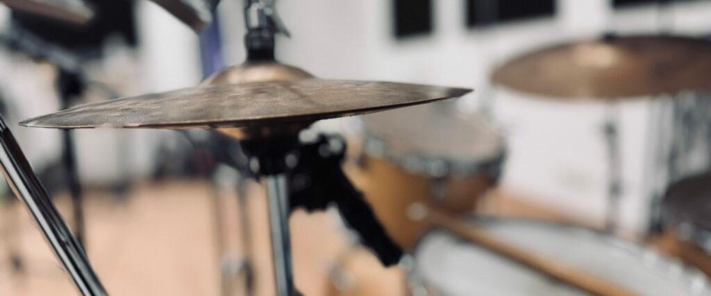 drums hit-hat