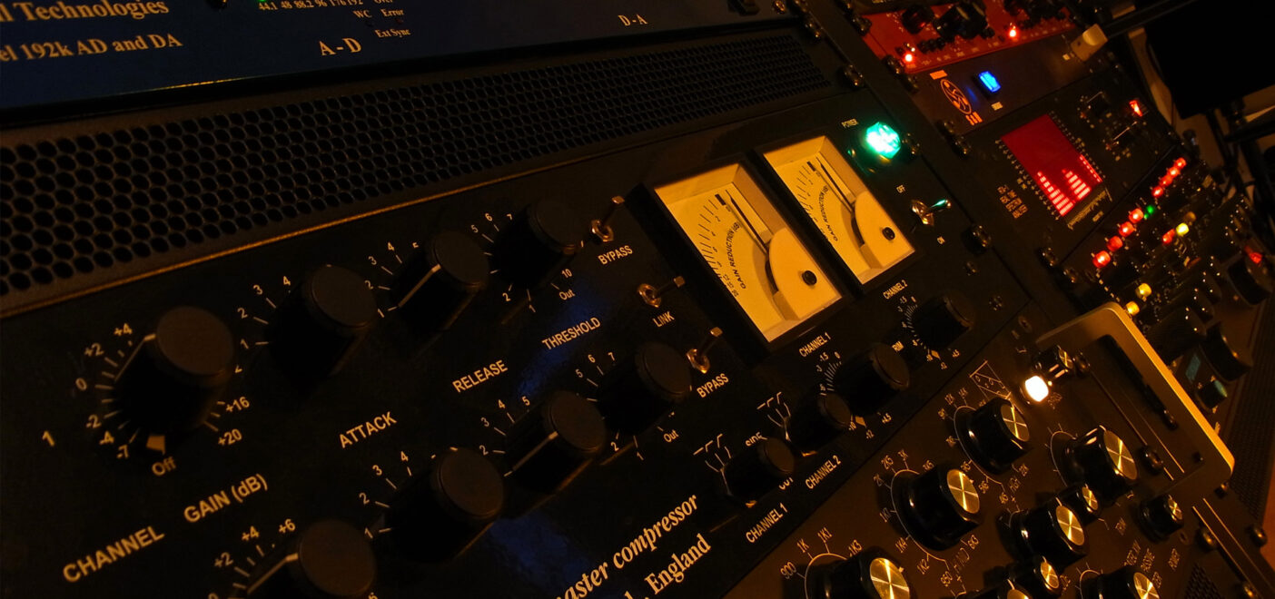 Top 5 Vintage Emulation and Saturation Plugins