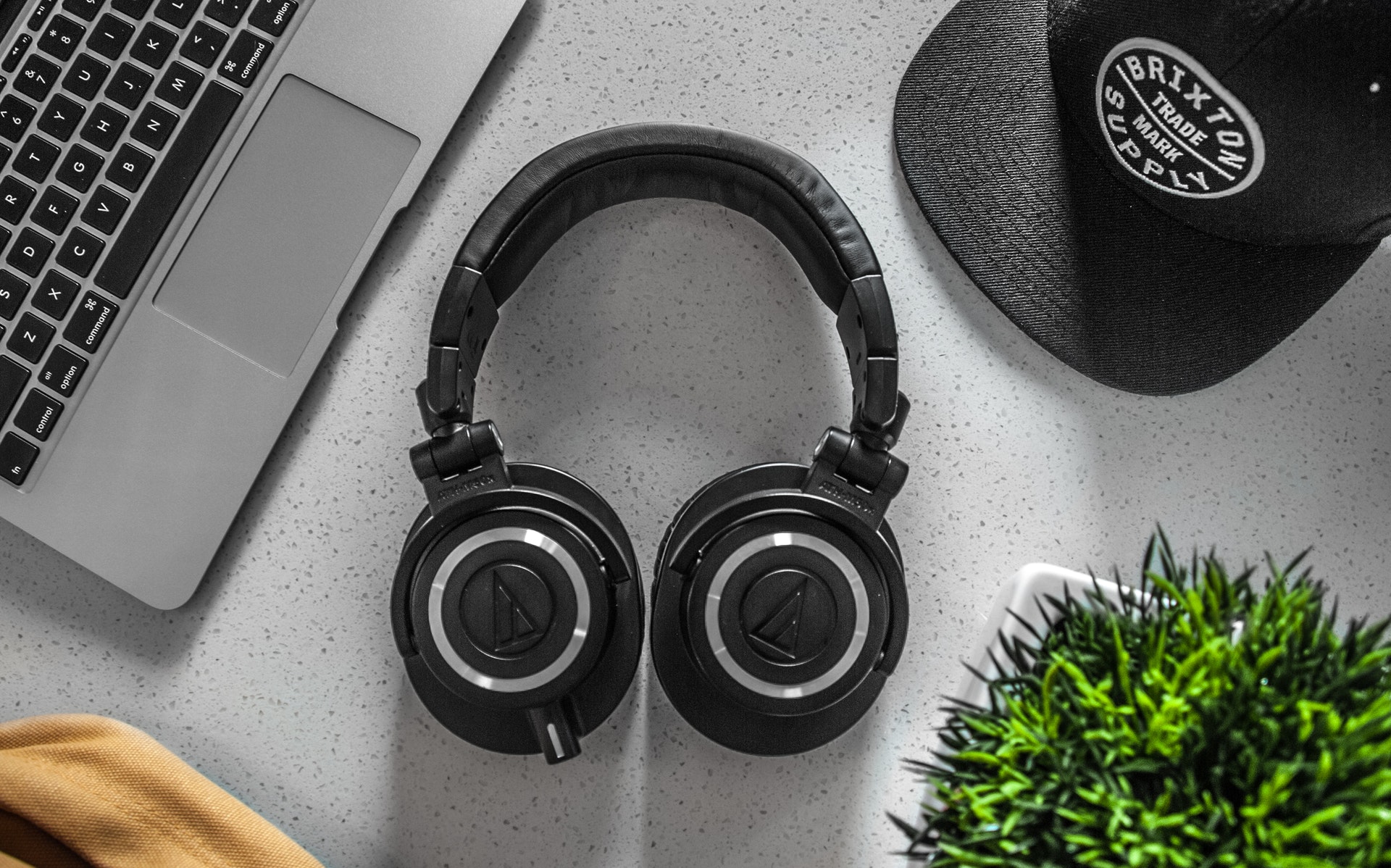 Studio Headphones: Choosing Equipment for Recording | MasteringBOX