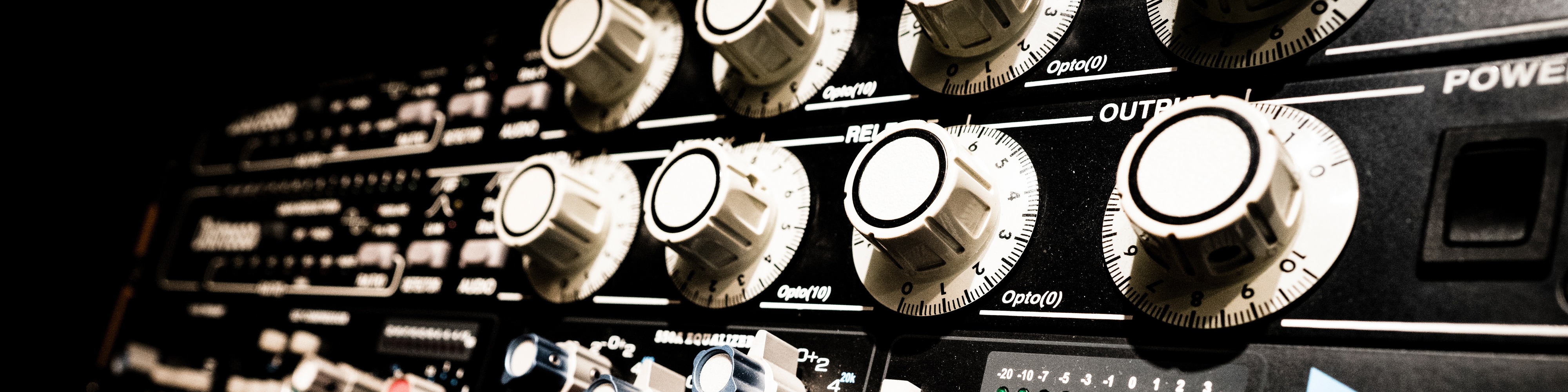 The output control on an Empirical Labs Distressor