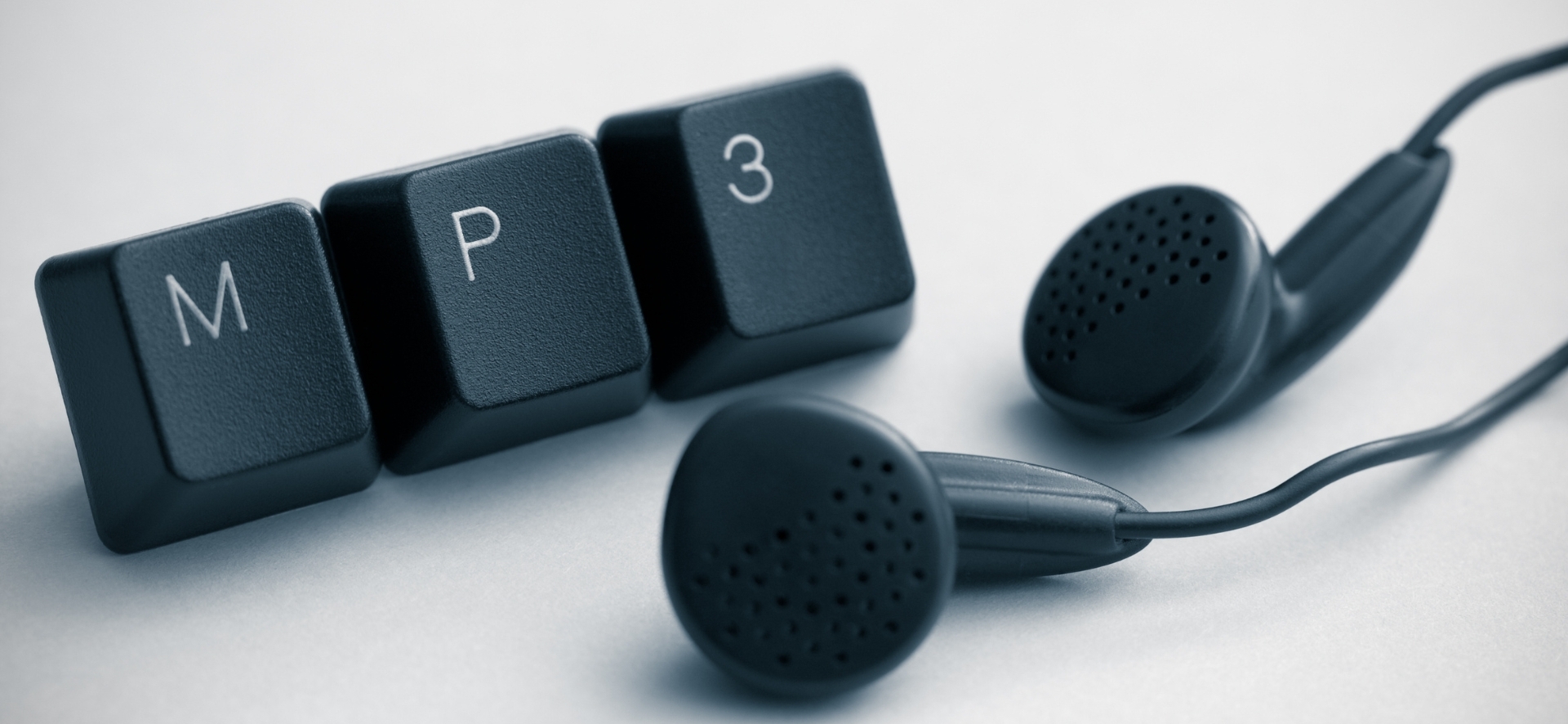 Image of MP3 keys and headphones