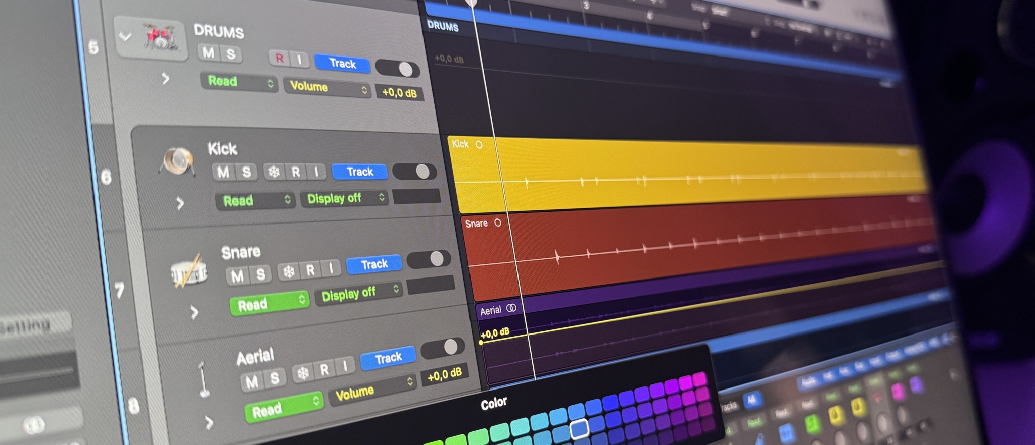 Grouped Drum Tracks in Logic Pro