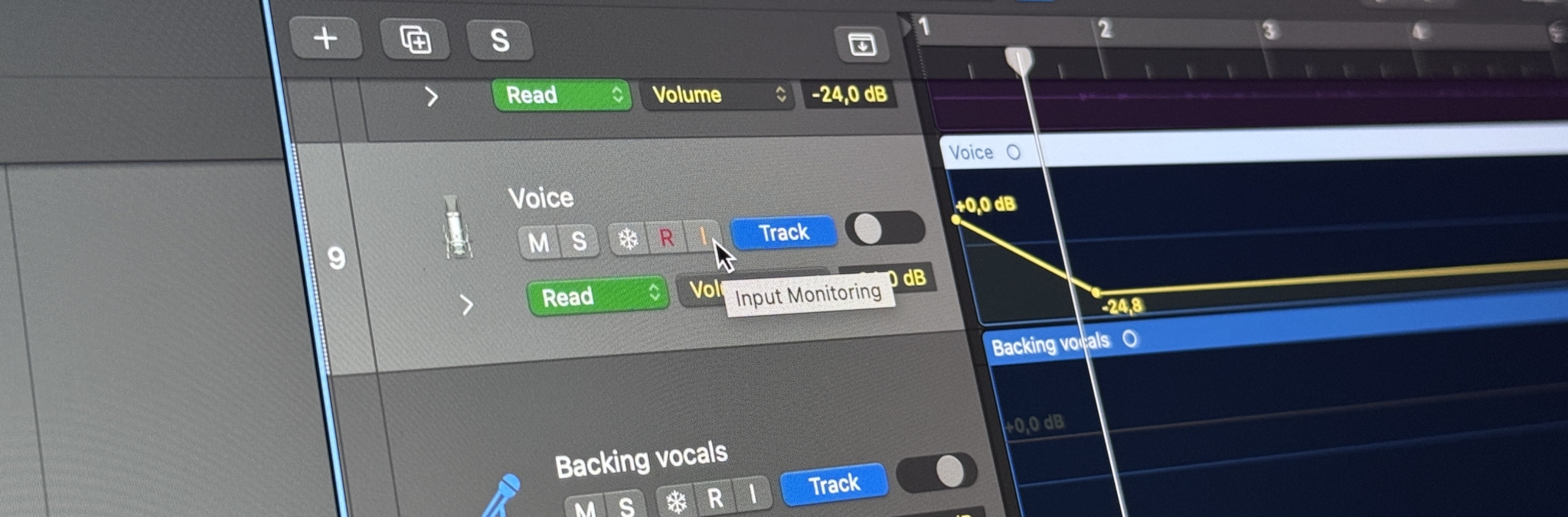 Using input monitoring in voice track